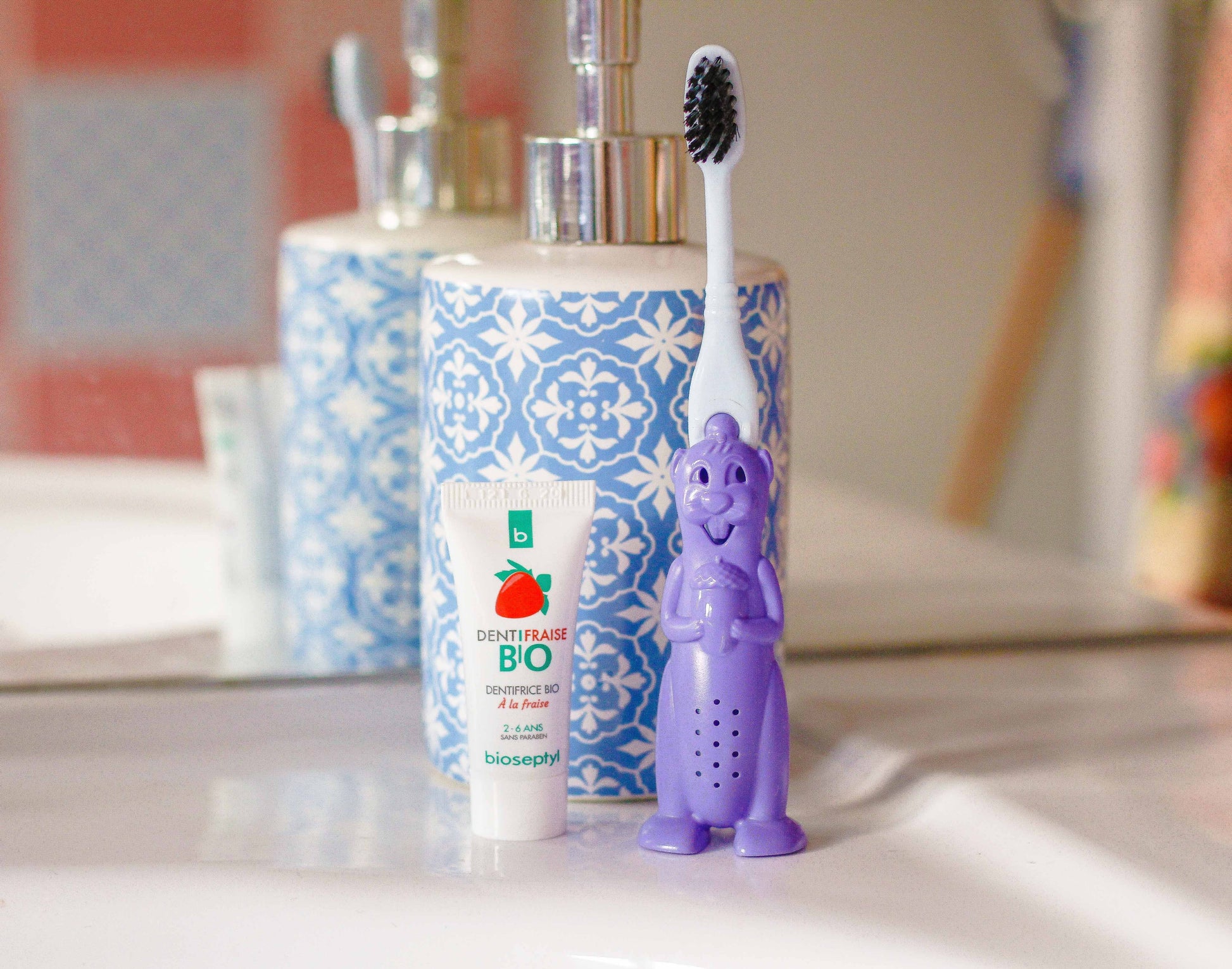 Dentrifrice et brosse à dent