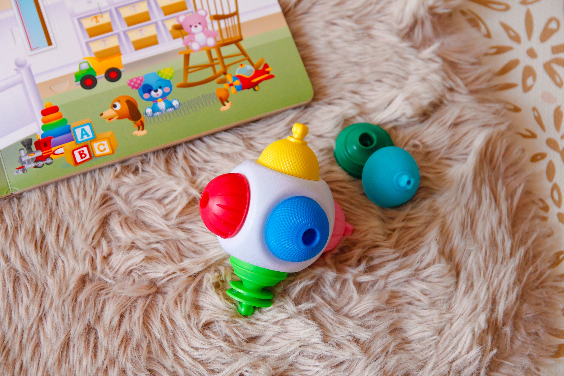 Juillet 2023 - Bébé fait des découvertes