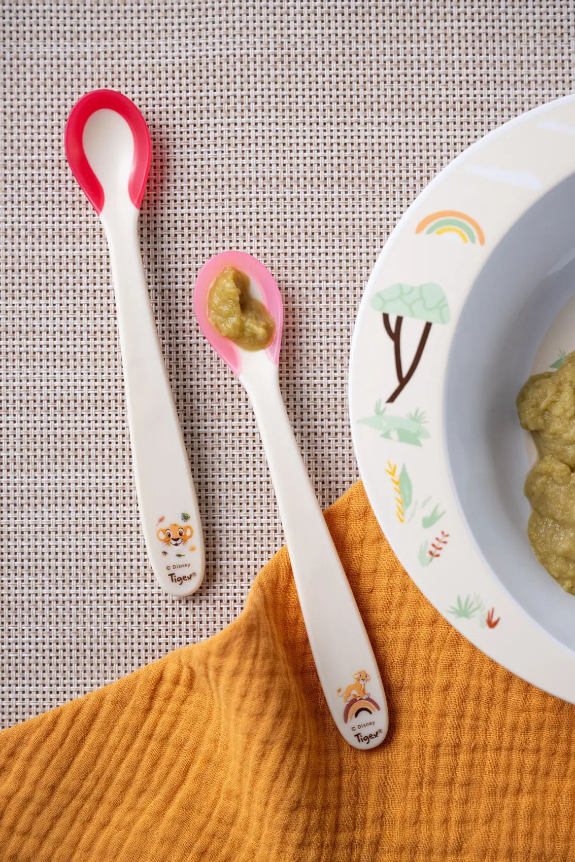 2 cuillères thermosensibles Le Roi Lion